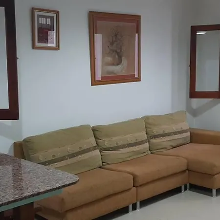 Nudos, Acogedor Apartamento Con Patio Privado. *